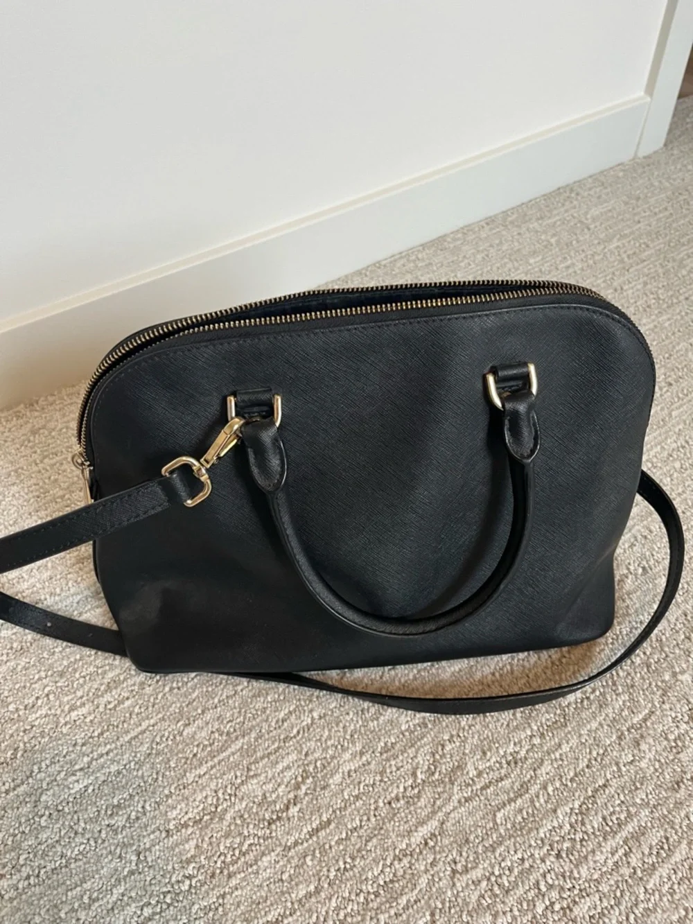 Michael Kors Black Saffiano Leather Satchel Medium Dome Bag Gold Hardware - Picture 13 of 16